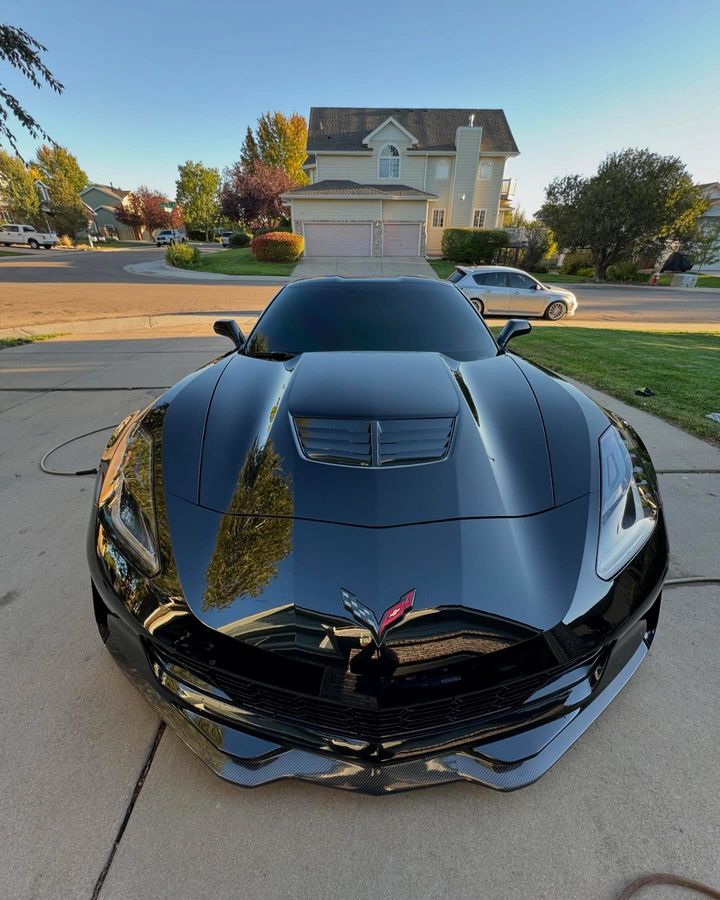 C7 Corvette, black on black