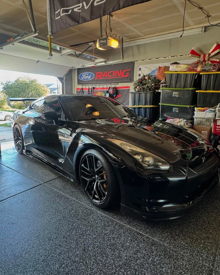 Nissan GT-R