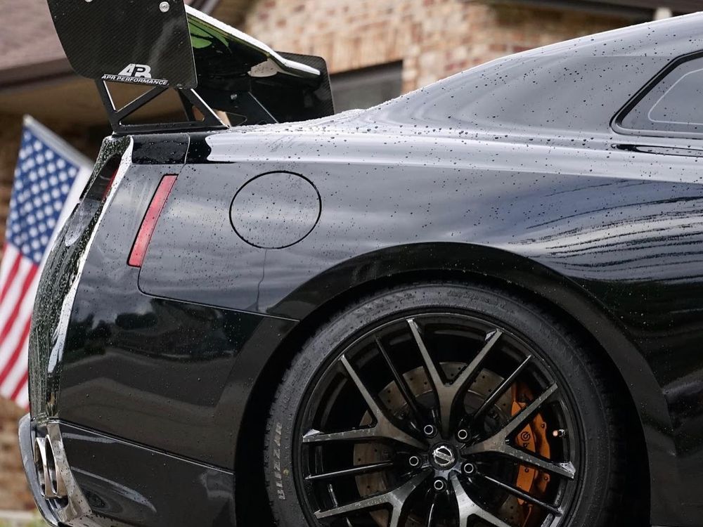 Nissan GT-R mid wash